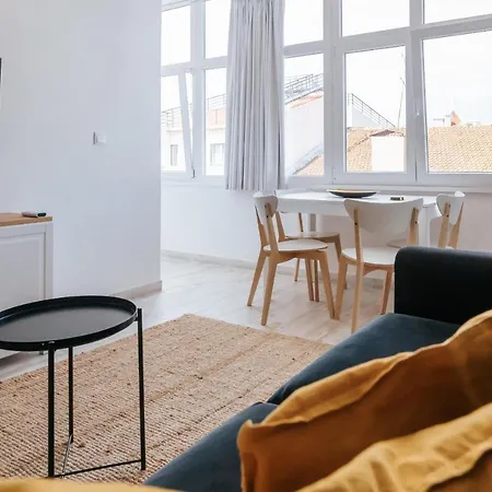 アパート - Almirante Reis リスボン